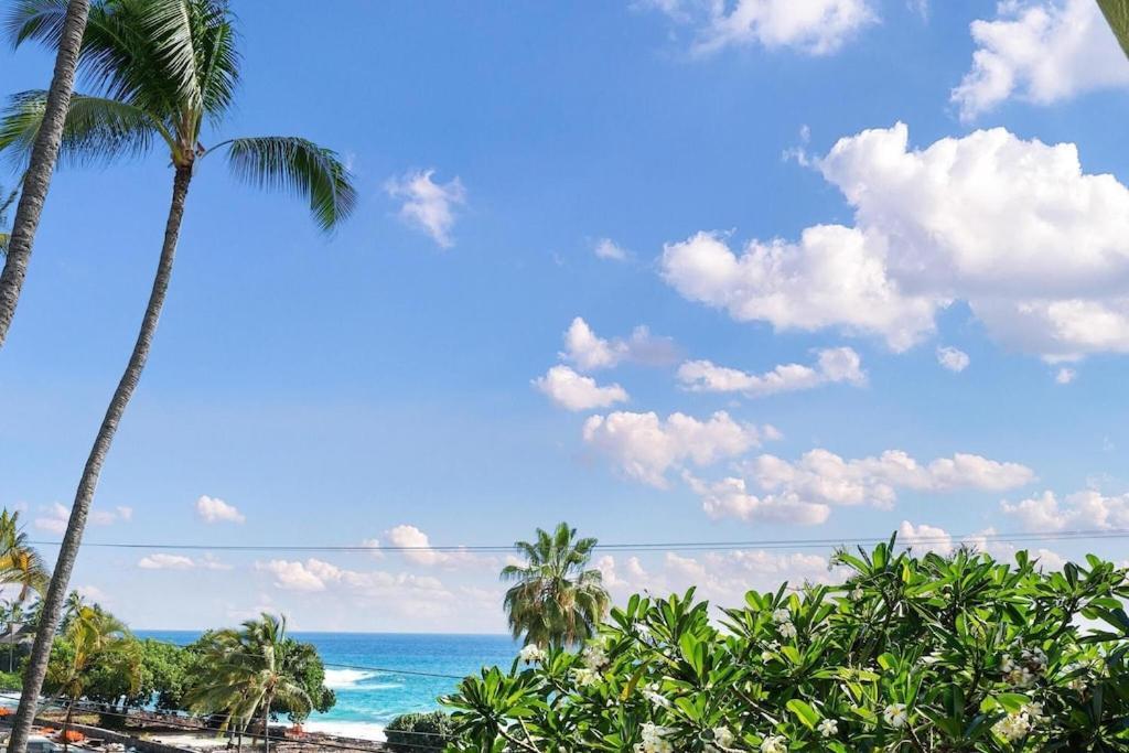 Hawaiian-Style Oceanview Across The Street From Historic Magic Sands Beach Park - White Sands Village 202 카일루아 코나 외부 사진